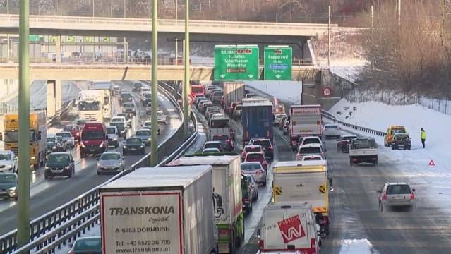 30 Kilometer Monsterstau auf A1