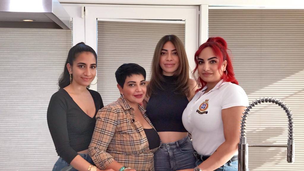 Madia Samadi und ihre Töchter