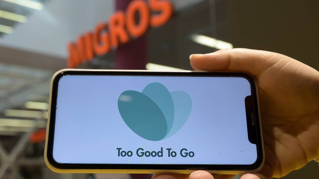Mit der App «Too good to go» kann man Lebensmittel retten. 