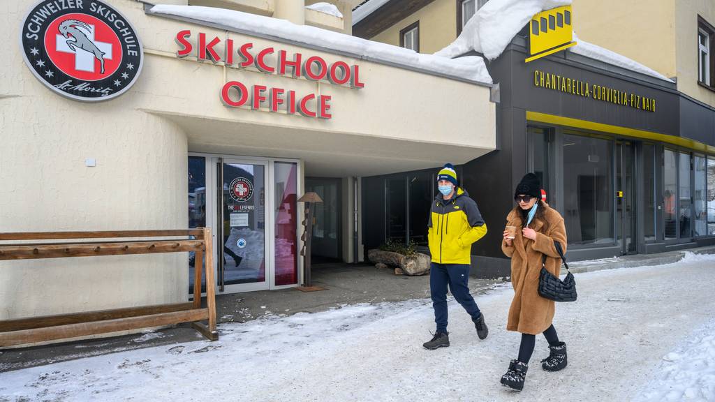 Kanton ordnet Tests in allen Hotels und Skischulen an