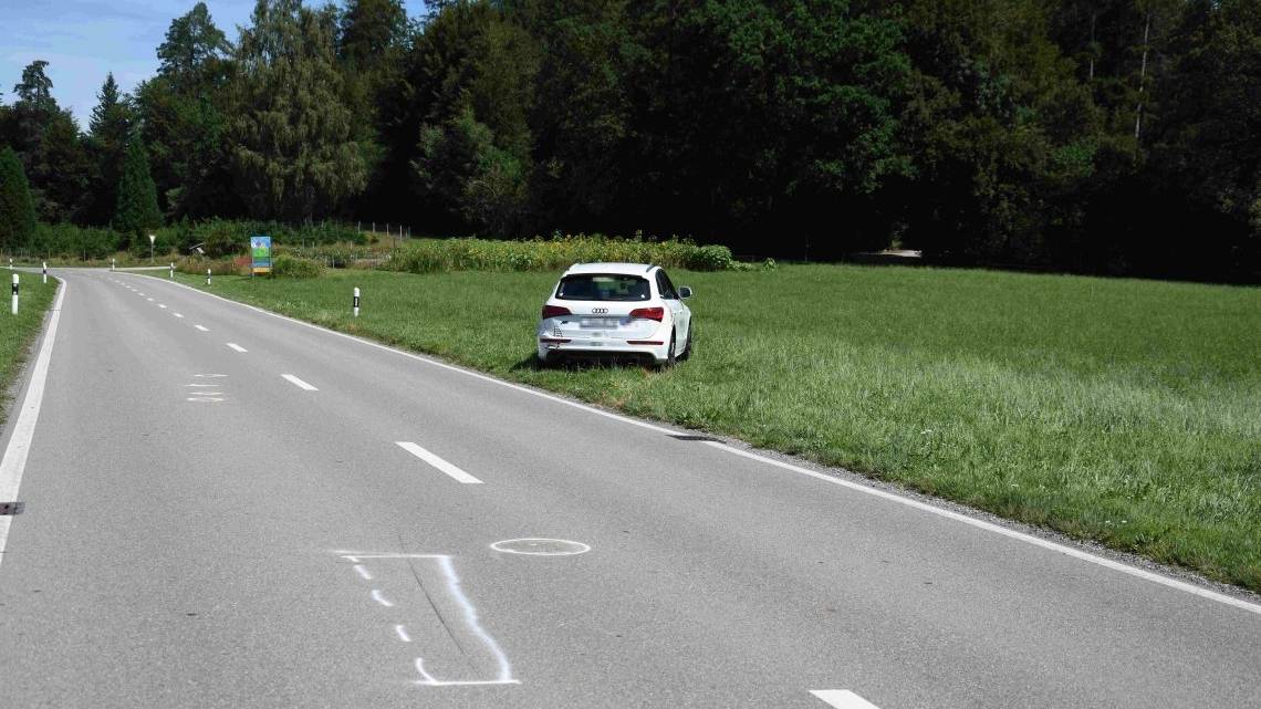 Die Strasse wurde nach dem Unfall für drei Stunden gesperrt.