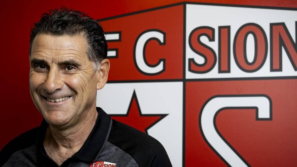 Erhält willkommene Verstärkung für sein Mittelfeld: Sions Cheftrainer Didier Tholot
