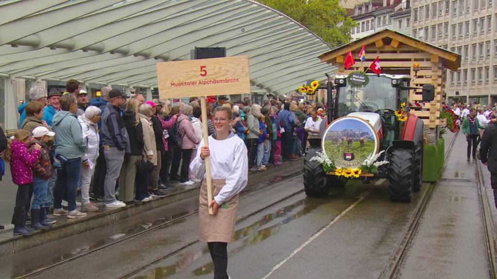 Gastkanton SZ am Olma-Umzug