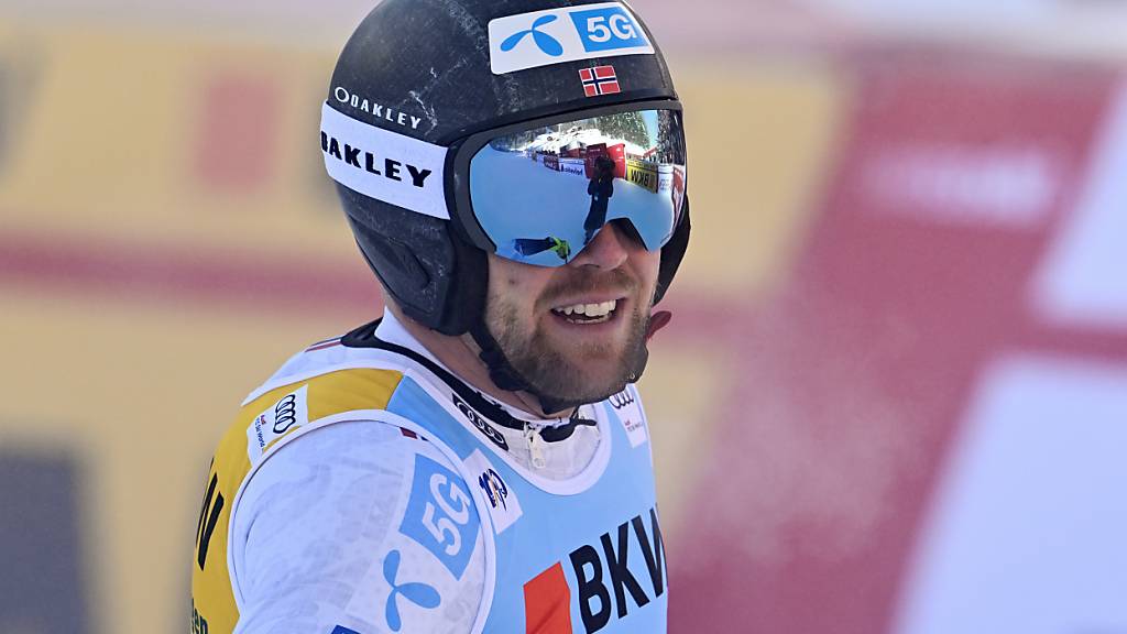 Aleksander Kilde stand zum ersten Mal seit seinem Sturz in Wengen wieder auf Ski