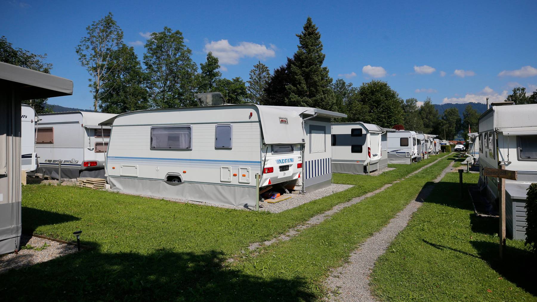 Campingplätze seien gleich zu behandeln wie Jugendherbergen oder Hotels, fordert der Verband Swisscamps.