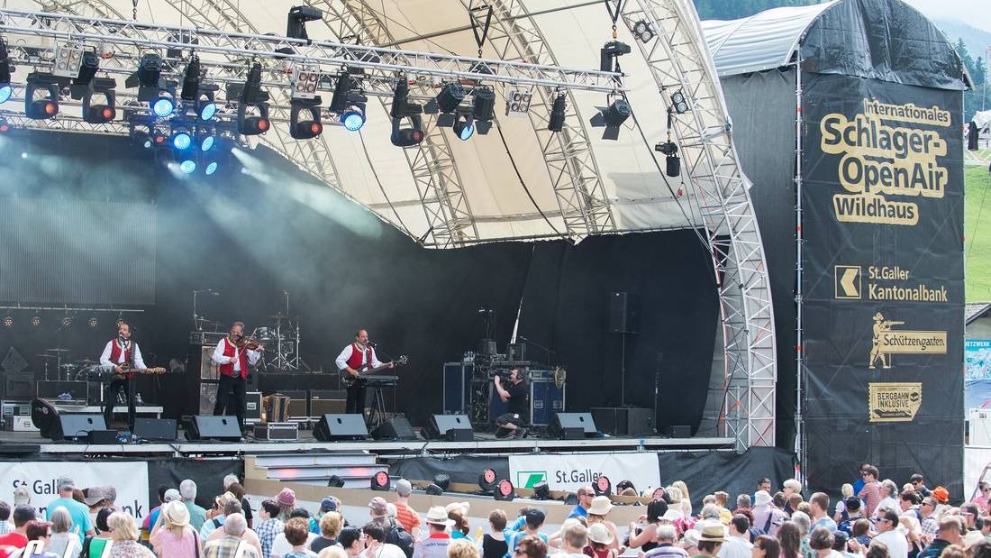 Die Classic-Rock- und Schlagerfreunde treffen sich dieses Wochenende in Wildhaus. © openairwildhaus.ch/fototraum