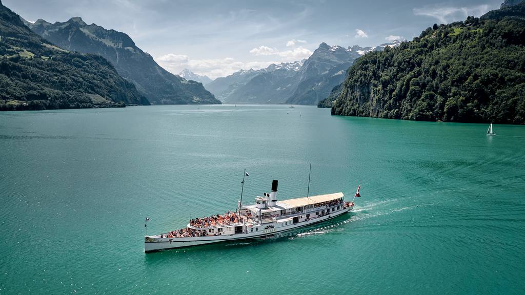 Dampfschiff Gallia auf dem Vierwaldstättersee