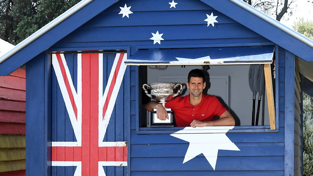 Die Fans von Novak Djokovic sind ganz aus dem Häusschen: Der Serbe holt sich einen wichtigen Rekord von Roger Federer