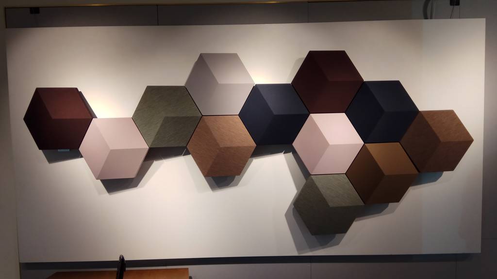 Kunst oder Lautsprecher an der Wand? BeoSound Shape