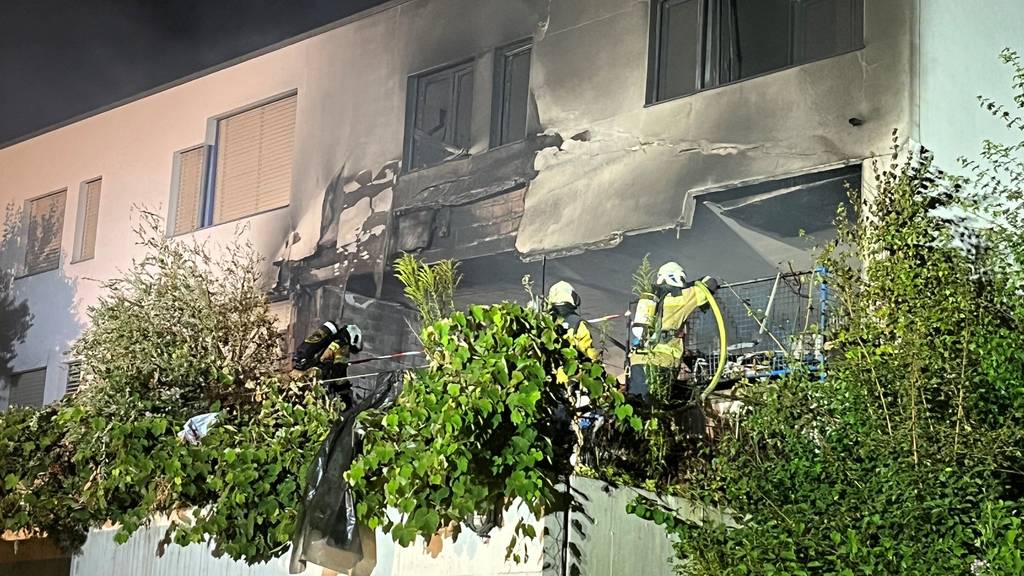 Hausfassade nach Brand und Explosion in Rüttenen