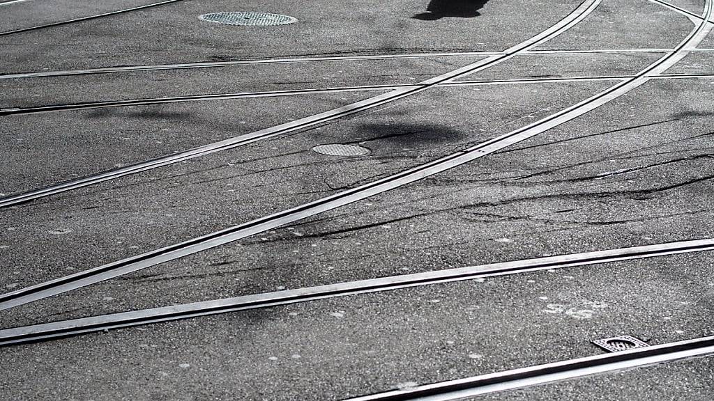 Die Tramgeleise der Stadtberner Linie 6 müssen zwischen dem Brunnenhof und dem Fischermätteli erneuert werden. (Symbolbild)