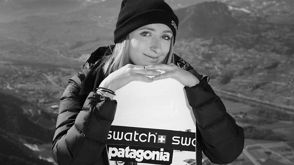 Kam beim Lawinenunglück im Unterwallis ums Leben: die 21-jährige Freeride-Snowboarderin Estelle Balet