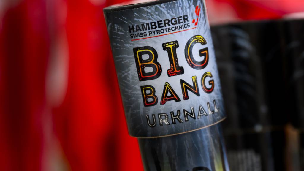 In Bauma und Rüti ist Schluss mit lärmigen Böllern. Die Stimmberechtigten haben dem Verbot von lärmigem Feuerwerk zugestimmt. (Symbolbild)