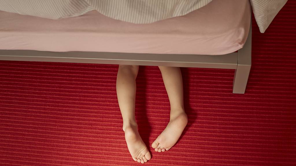 Zwei Kinder im Tessin wurden von ihren Eltern zehn Jahre lang sexuell missbraucht. (Symbolbild)