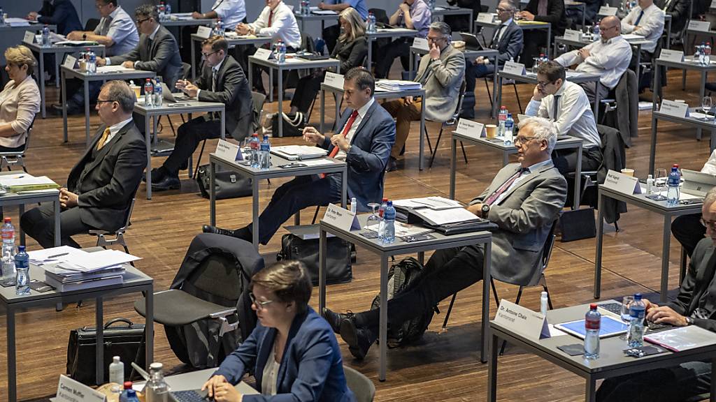 Der Schwyzer Kantonsrat wird in zwei Wochen im Mythen Forum in Schwyz über das Härtefallprogramm befinden. (Archivaufnahme)