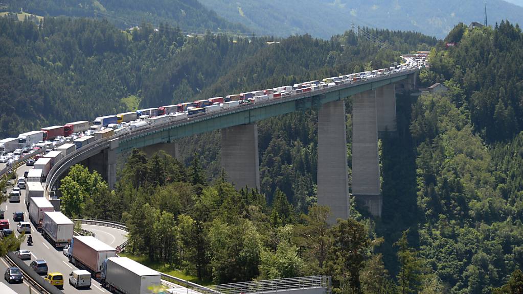 Der Brenner ist eine der wichtigsten Routen für den Güterverkehr von Italien in Richtung Nordeuropa. (Archivbild)