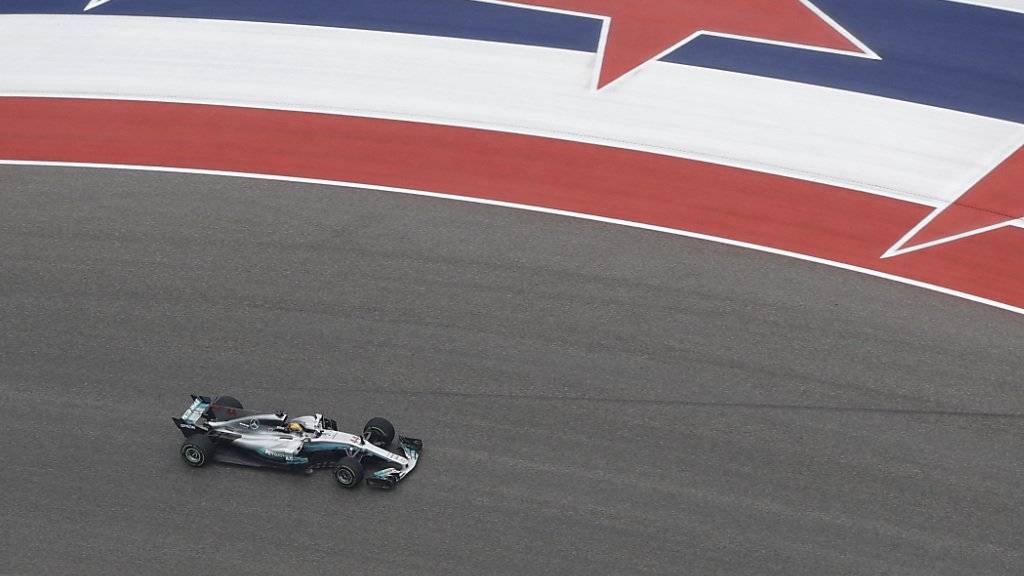 Lewis Hamilton im Mercedes war am ersten Tag eine Klasse für sich