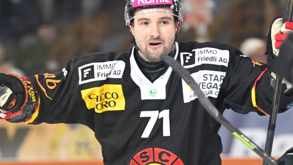 Der Schwede Emil Bemström erzielte beim Derbysieg gegen Langnau die SCB-Tore zum 2:0 und 3:0