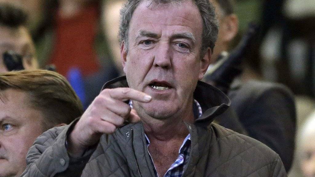 Lieber spät als nie: Der entlassene «Top Gear»-Moderator Jeremy Clarkson entschuldigt sich bei dem Produzenten, den er vor rund einem Jahr geschlagen hat (Archiv)