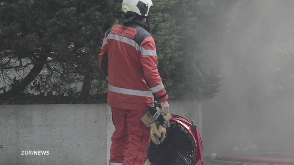 Aufwendiger Feuerwehreinsatz wegen Akkubrand