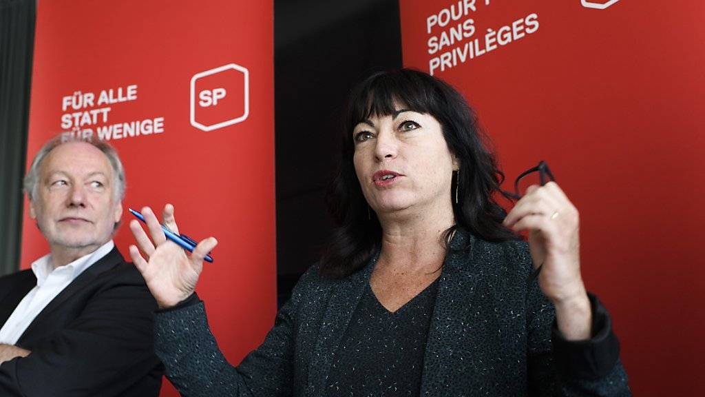 SP-Ständerätin Géraldine Savary und ihre Partei fordern, dass die Politik die Kontrolle über die staatsnahen Betriebe zurück erhält.