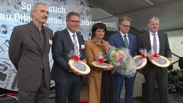 Bundesrätin Leuthard gibt Startschuss zum Eppenberg-Tunnel