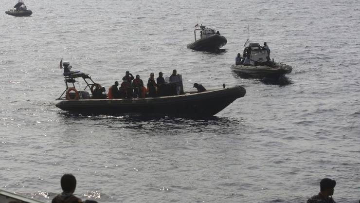 Featured image of post Lion Air Absturz / Nach dem absturz einer passagiermaschine in indonesien setzen rettungskräfte die bergungsarbeiten fort.