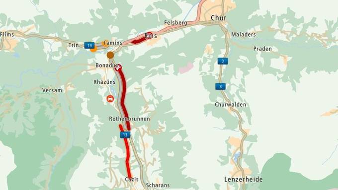 Stau nach Unfall vor Chur