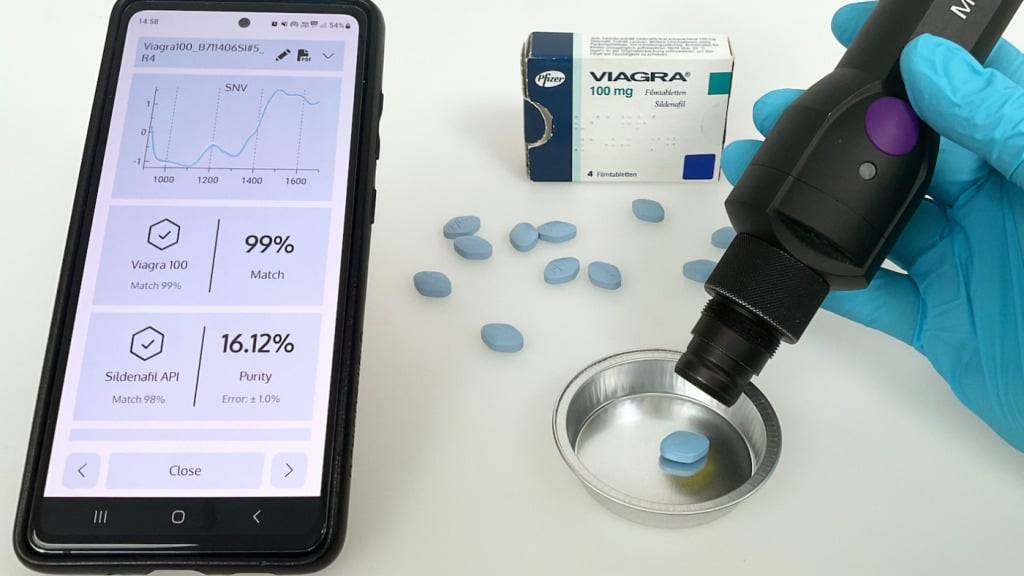 Lausanner Forscher haben ein neues Gerät zur Entdeckung von Viagra-Fälschungen entwickelt.