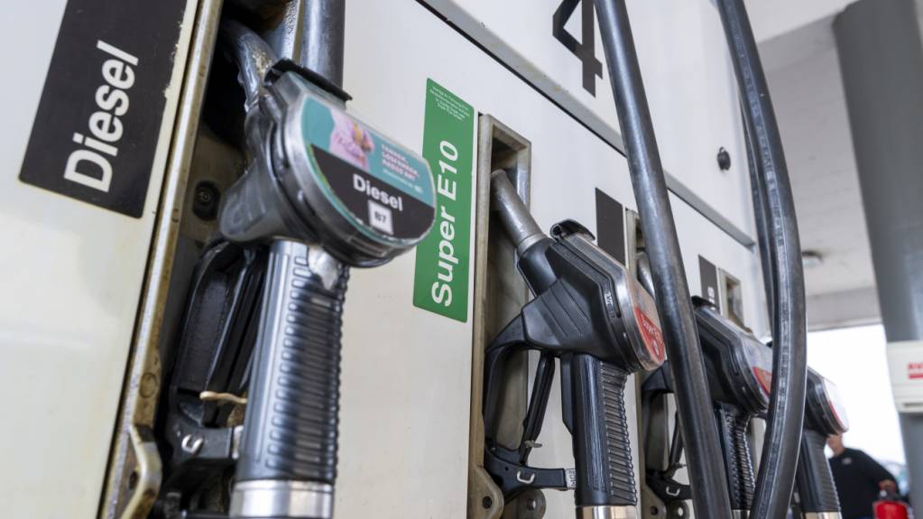 Tankrabatt drückt Inflation in Deutschland vorübergehend