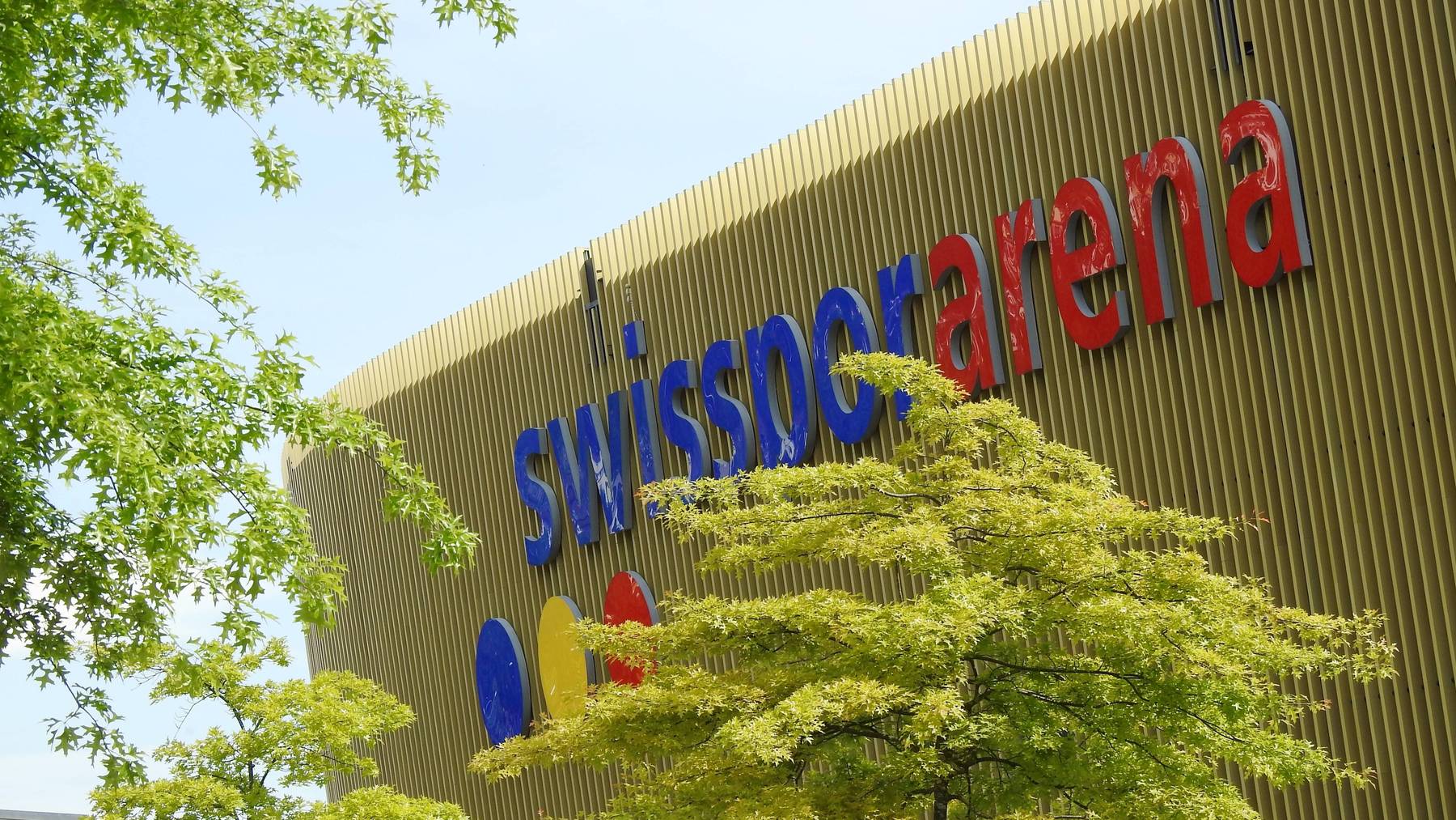 Swissporarena Luzern Fussballstadion Allmend FCL-Heimstätte Swisspor-Arena FC Luzern // Foto Manuel Geisser 23.05.2020 Swisspor Arena FC Luzern Logo ( Lockdown Pandemie Coronavirus ) *** Photo Manuel Geisser 23 05 2020 Swisspor Arena FC Lucerne Logo Lockdown Pandemic Coronavirus