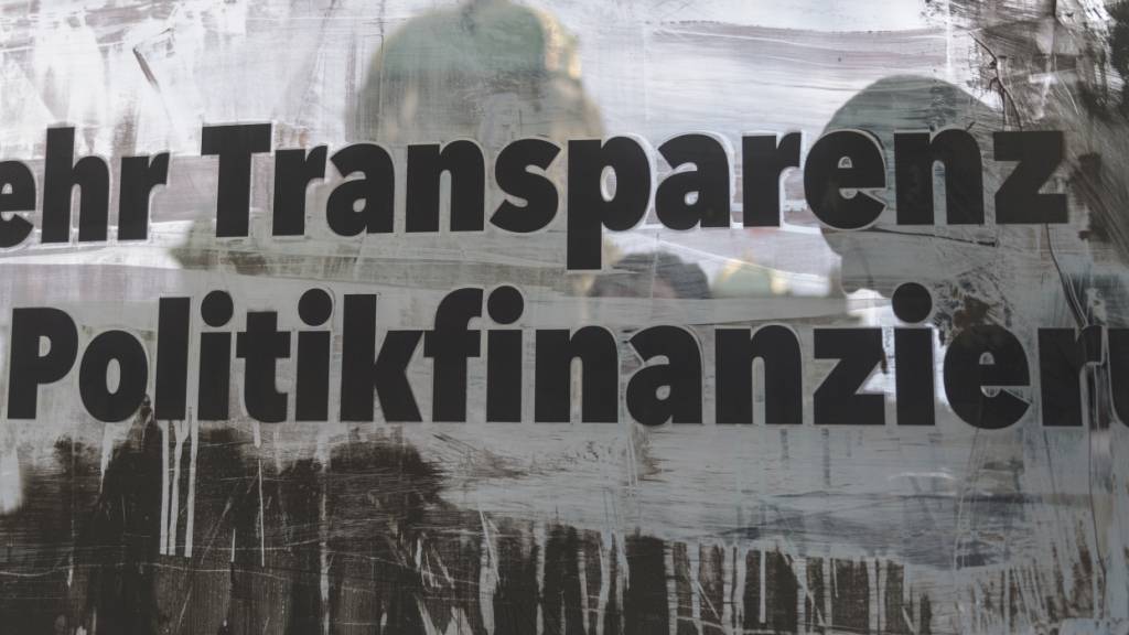 Die Gesamteinnahmen der Bundesratsparteien SVP, SP, FDP und Mitte lagen für das Kalenderjahr 2025 zwischen 2,7 Millionen Franken (Mitte) und 7,9 Millionen Franken (SP). (Themenbild)
