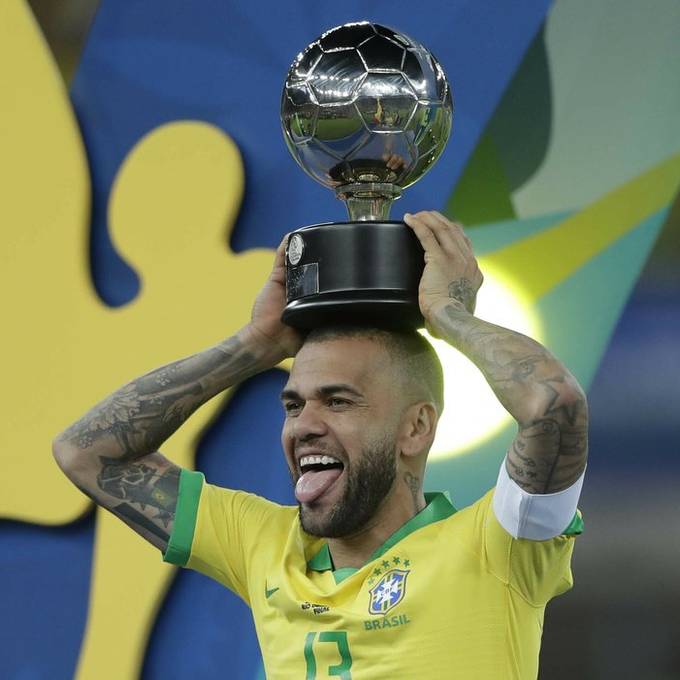 Alves sucht neuen Verein über Instagram