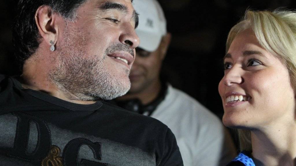 Bald unter der Haube: Diego Maradona und seine Freundin Rocio Oliva