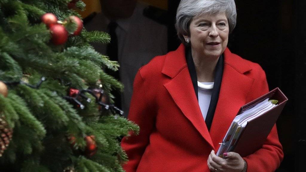 Die britische Premierministerin Theresa May will offenbar nicht am kommenden Sonntag an einem TV-Duell zur Verteidigung ihres Brexit-Abkommens teilnehmen.