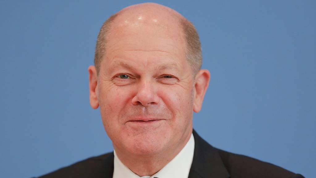 Der deutsche Finanzminister Olaf Scholz hat für den Monat April mit einem massiven Einbruch bei den Steuereinnahmen zu kämpfen. (Archivbild)