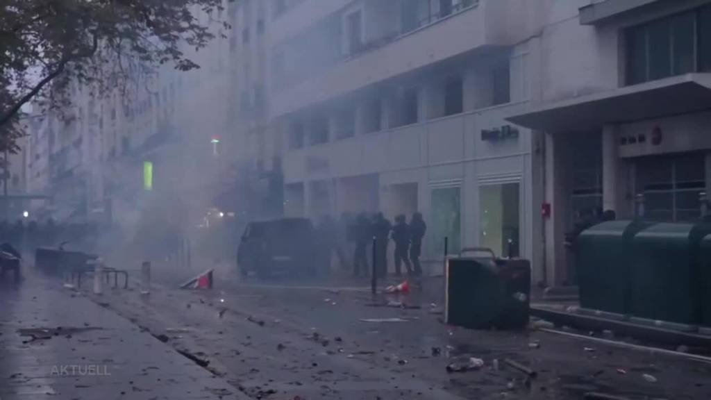 Jugendproteste: Grosse Demonstrationen in ganz Europa
