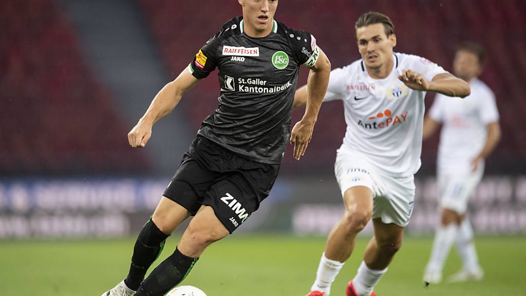 Silvan Hefti (vorne) verlässt den FC St. Gallen und wechselt zu den Young Boys