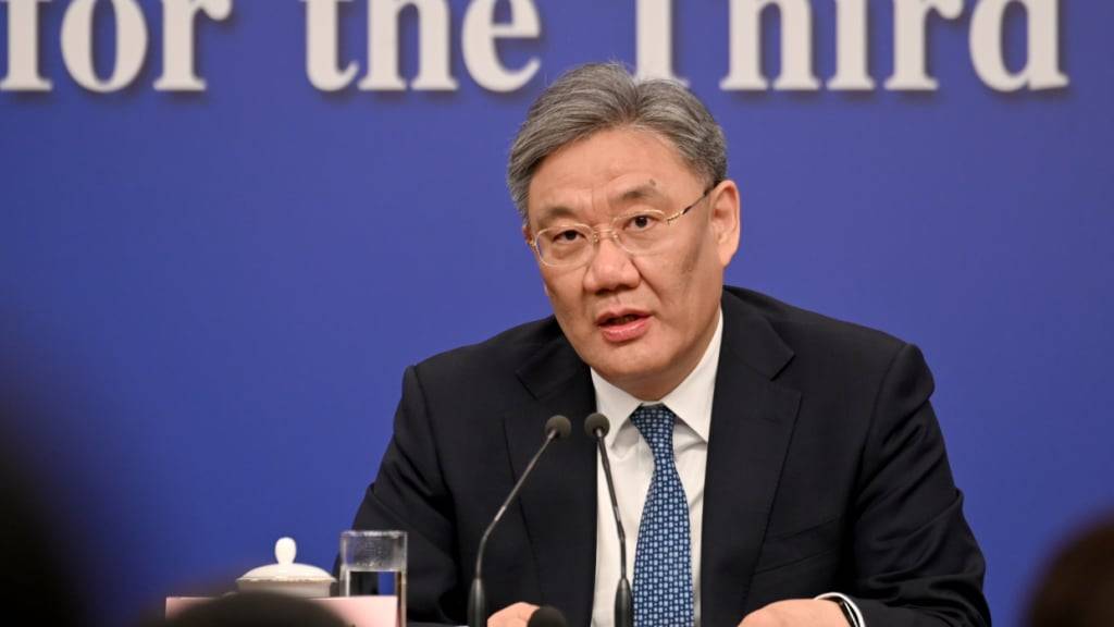 ARCHIV - Nach Angaben des Handelsministeriums hatte Wang Wentao EU-Handelskommissar Maros Sefcovic bei einem zurückliegenden Treffen Pekings Bereitschaft signalisiert, die Anträge von EU-Firmen auf Exportgenehmigungen für seltene Erden schneller zu prüfen. Foto: Johannes Neudecker/dpa