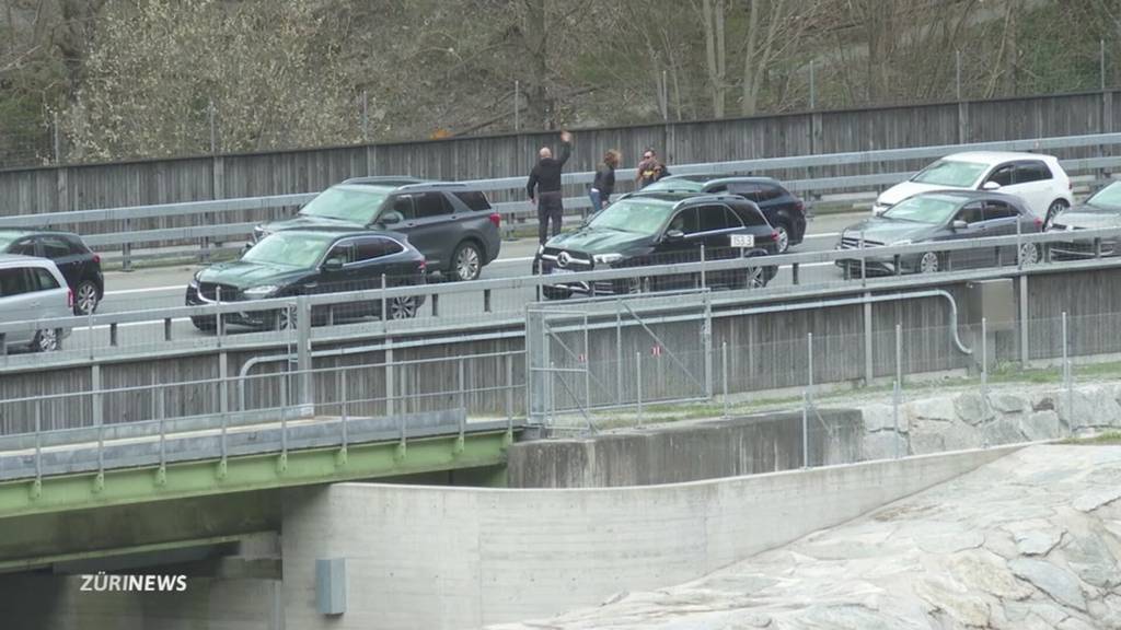 Trotz Hudelwetter: Stau vor Gotthard über 12 Kilometer lang