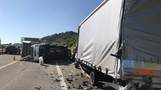 Ein Toter nach Unfall auf Autobahn