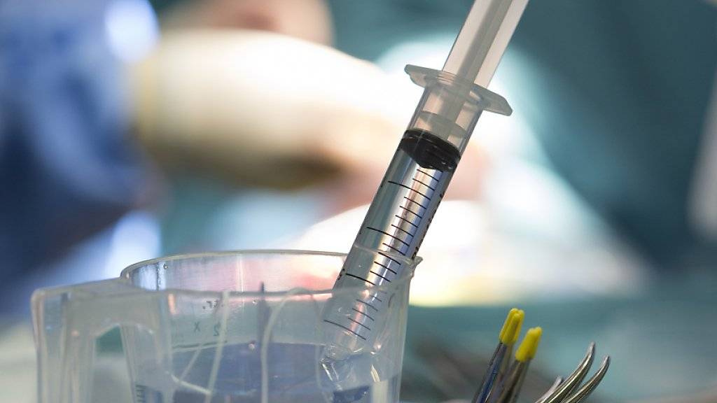 Tod nach Pobacken-Injektion: In Brasilien starb eine Patientin wenige Stunden nach einer Schönheitsoperation in der Wohnung eines Chirurgen.