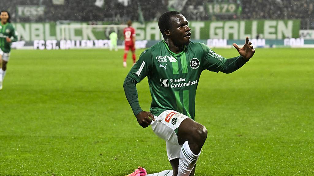 Chadrac Akolo schoss den FC St. Gallen zum nächsten Heimsieg