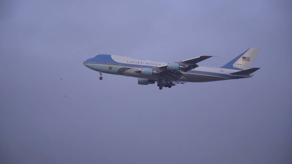 Trump landet mit der Air Force One in Zürich