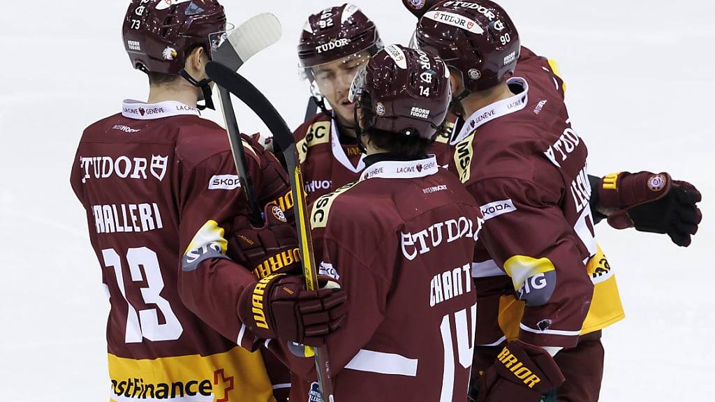 Erfolgreiches Wochenende für Servettes Hockeyaner: 5:4 nach Verlängerung in Bern und am Sonntag ein 4:2 daheim gegen die Lakers