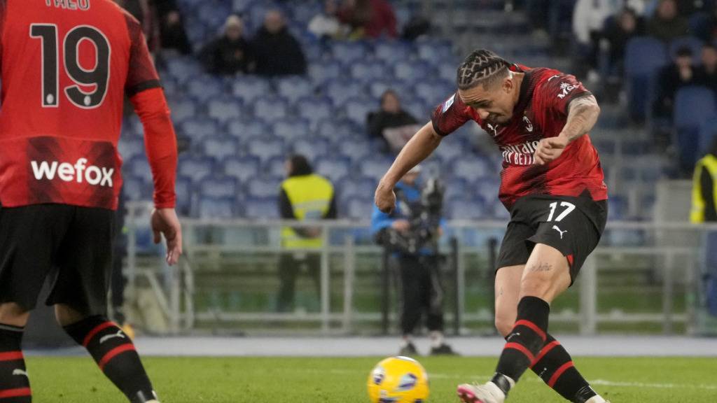 Milans Schweizer Stürmer Noah Okafor glänzt als Siegtorschütze