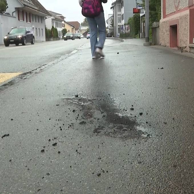 Mann zündet sich auf offener Strasse an – schwer verletzt