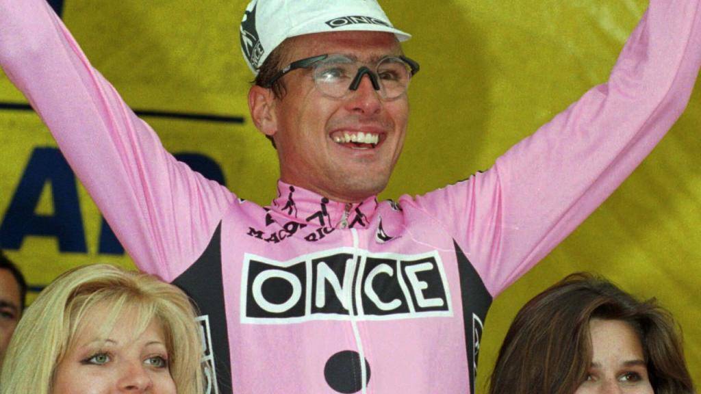 Alex Zülle freute sich am 11. Juli 1995 über seinen ersten Etappensieg an der Tour de France. Der Ostschweizer im Sold des Teams Once triumphierte nach einer 100 km langen Flucht in den französischen Alpen solo