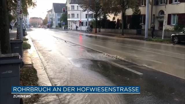 Rohrbruch schwemmt Hofwiesenstrasse