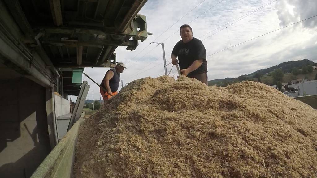 Sagmehl-Transport quer durch das Emmental